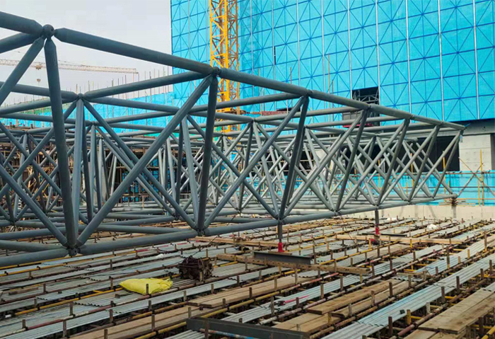 怀柔高铁东总部基地2号楼网架